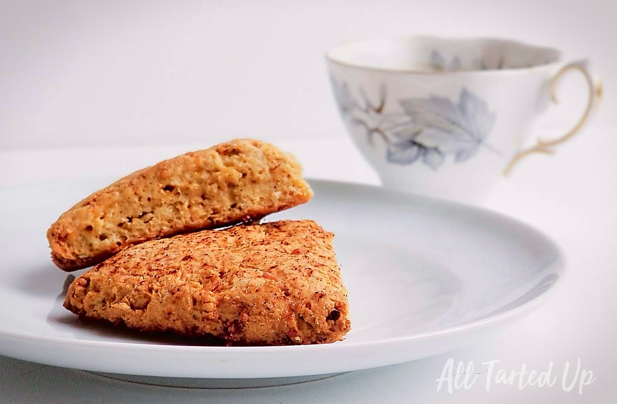 Cheddar Scones with Chili and Chives